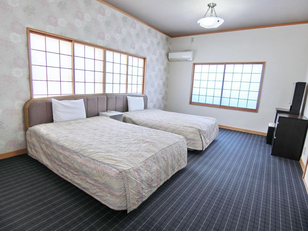 Hotel Yurakuan Miyazaki Esterno foto