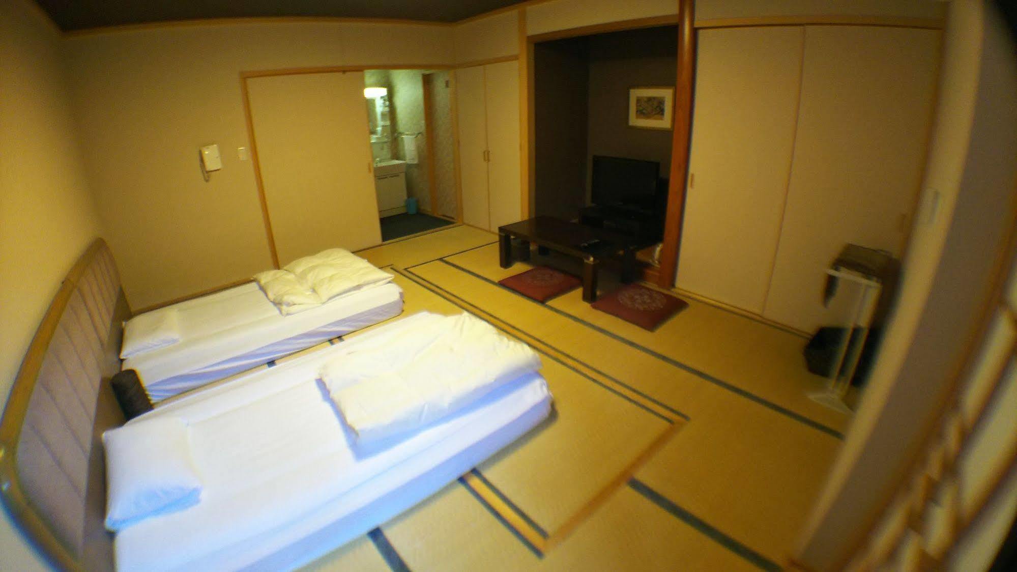 Hotel Yurakuan Miyazaki Esterno foto
