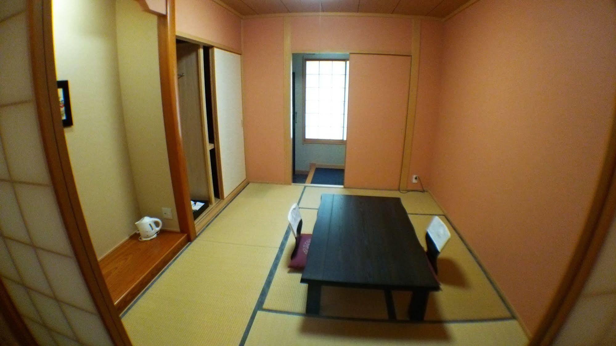 Hotel Yurakuan Miyazaki Esterno foto